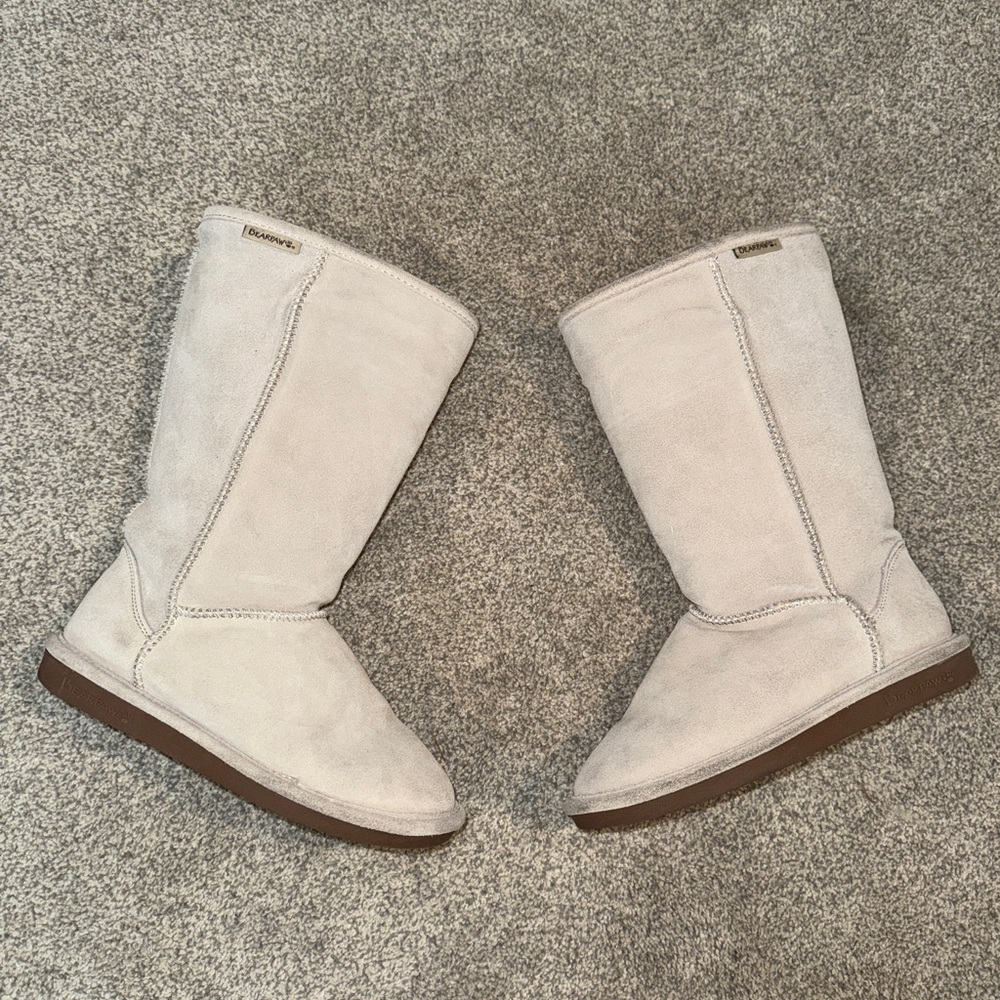 BearPaw Light Grey Winter Boots
